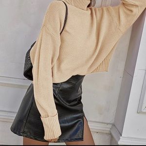 [ SOLD ] Turtleneck drop shoulder Sweater